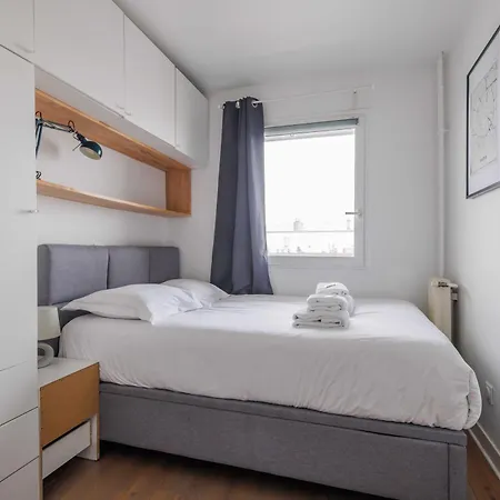 Charming With Balcony And View - 1bdr 2p - 19th Arr Apartmán *