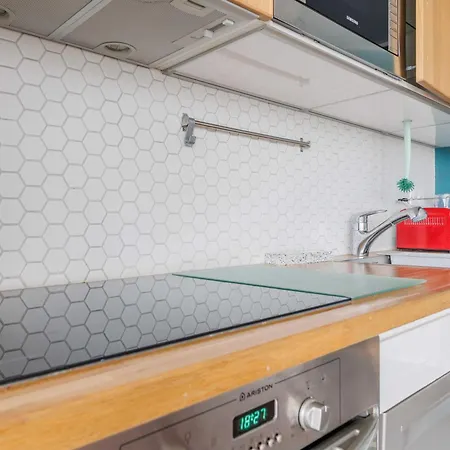 Charming With Balcony And View - 1bdr 2p - 19th Arr Apartment Paris