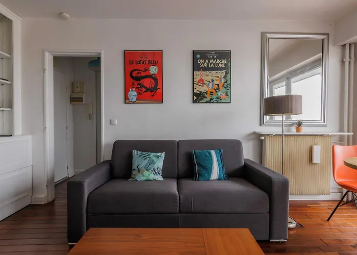 Charming With Balcony And View - 1bdr 2p - 19th Arr *